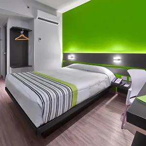 Express Junior By Marriott Aeropuerto Hotel